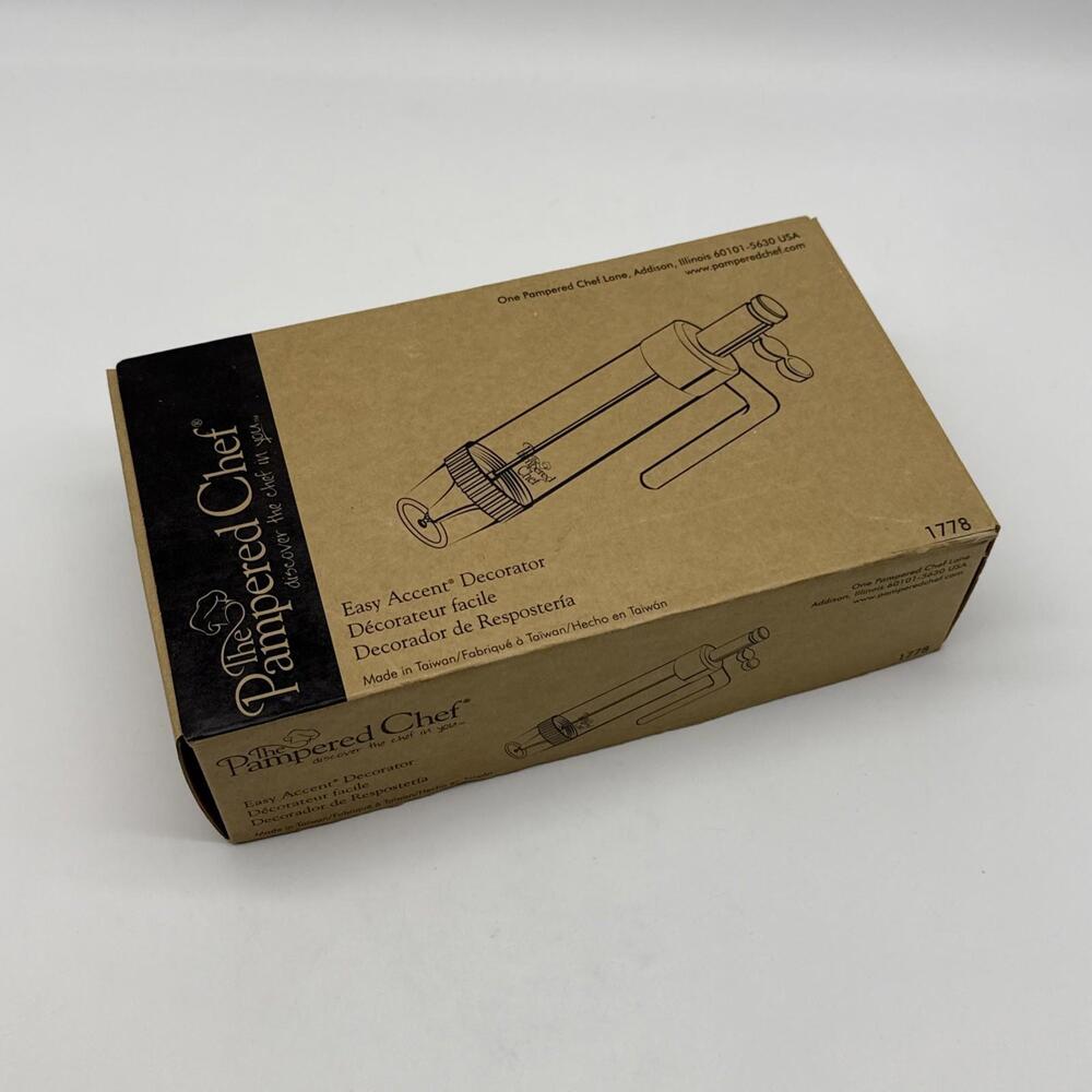 The Pampered Chef easy accent decorator 1778 Brand New